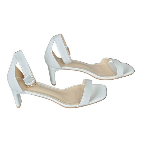 Truffle Collection Women's White Ankle Strap Sandals Square Toe Size 6 US - Picture 3 of 10